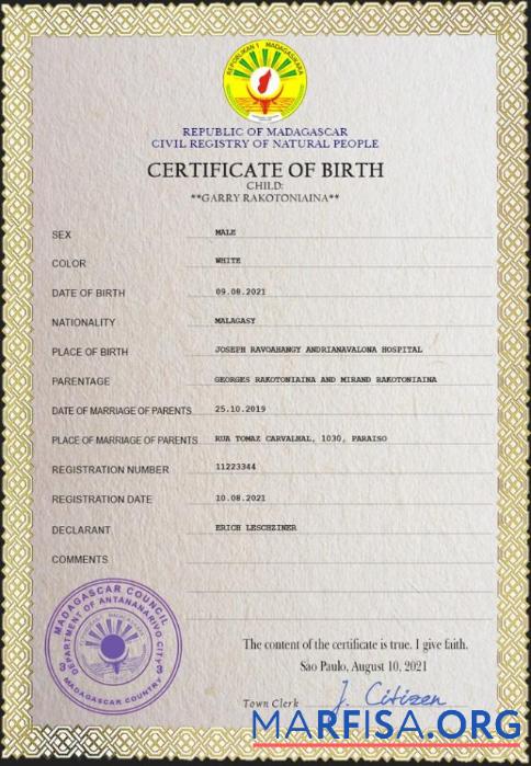 Printable Madagascar birth certificate PSD template